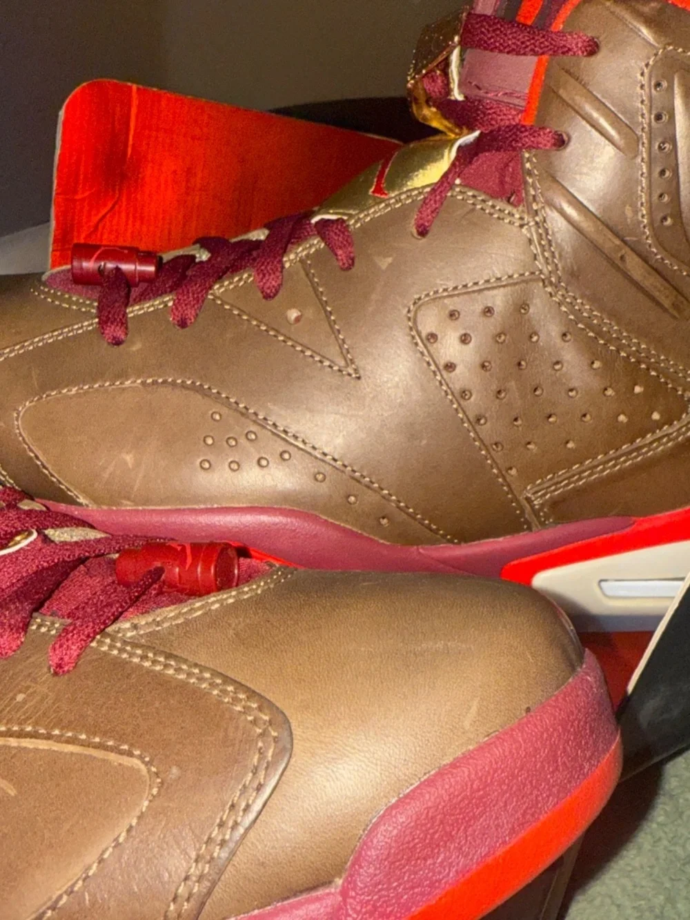 Jordan champagne 6